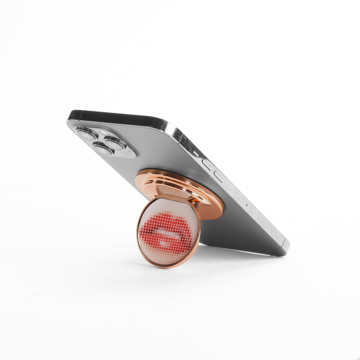 magHANDL O Pixeled Lips-5
