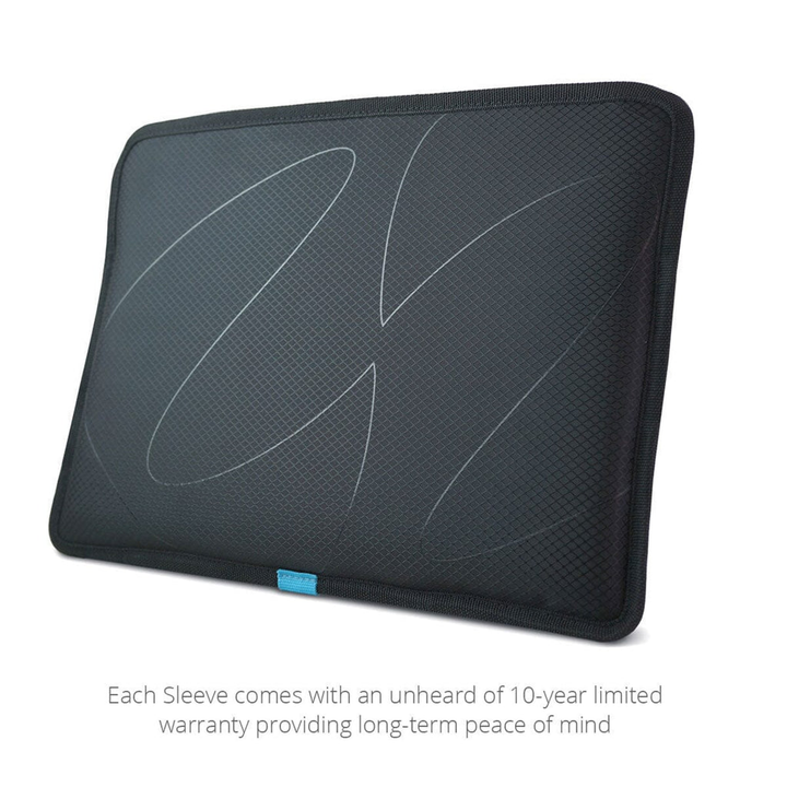 MacCase Eco-Friendly iPad 13 Horizontal Sleeve -Black-6